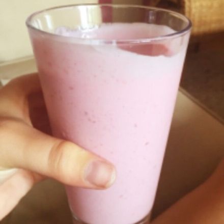 Ein flüssiges Frühstückchen - Himbeer-Hafer-Smoothie