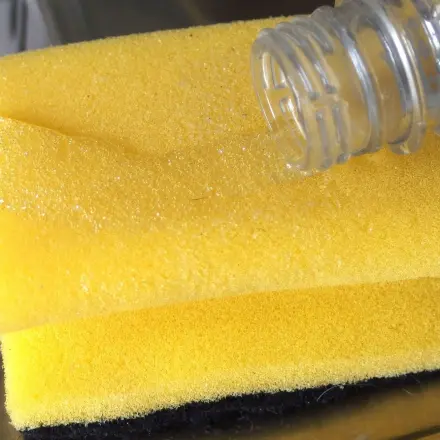 Müffelnde Spülschwämme hygienisch frisch