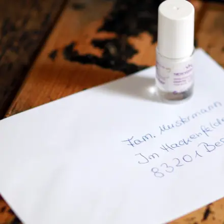 Wasserfeste Adresse auf Brief