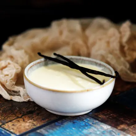 Blitzschnelle Vanillesoße ohne Kochen