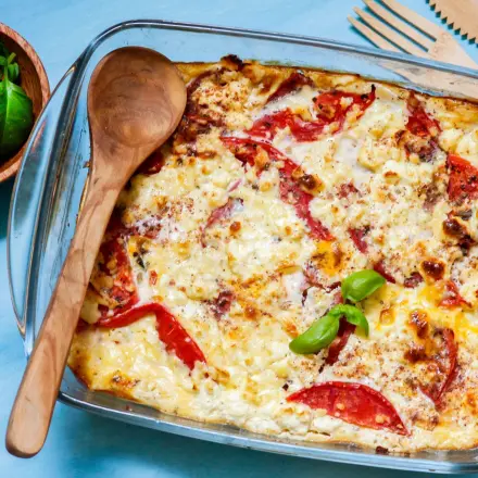 Mediterraner Schafskäse-Gemüse-Auflauf