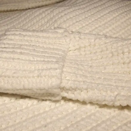 Kratzende Pullover