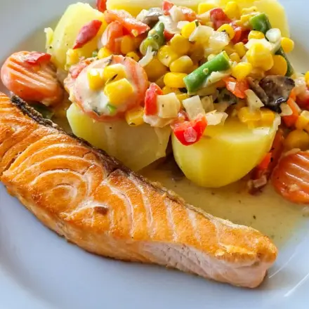 Gräten im Lachs entfernen