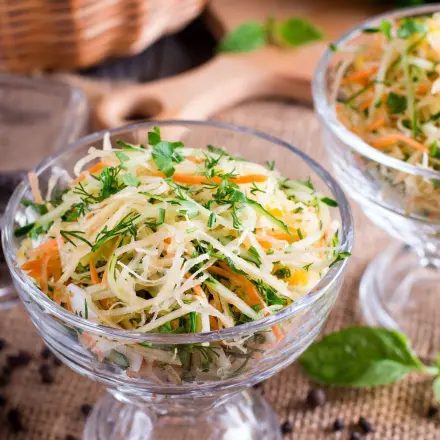 Lauwarmer Möhren-Sellerie-Salat