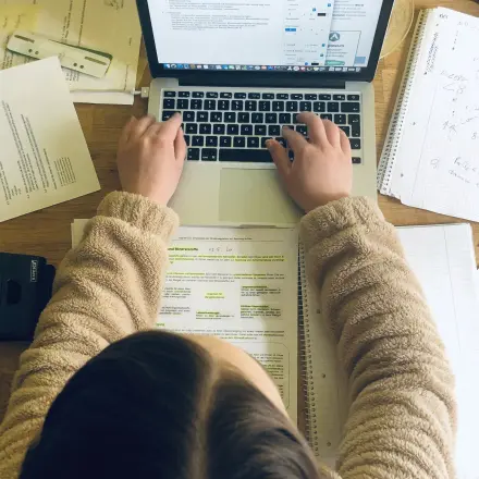 Notebook vor Hitzestau bewahren