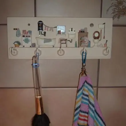 Kosmetikpinsel reinigen und trocknen