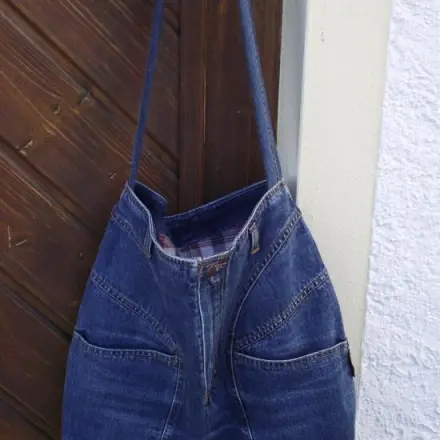 Alte Jeans - weiterverwerten - neue Möbel