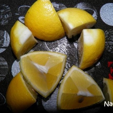 Zitronen haltbar machen durch Einlegen