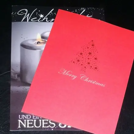 Geschenkanhänger aus alten Weihnachtskarten basteln