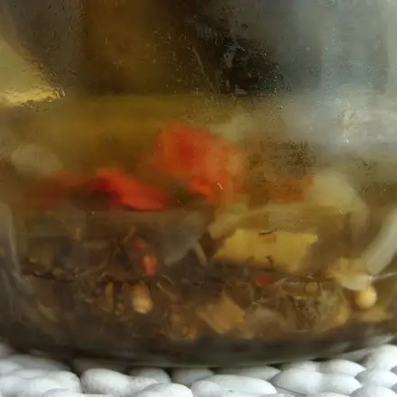 Restöl von eingelegten Paprika oder Peperoni