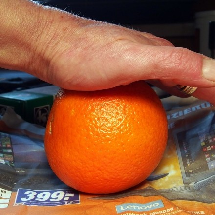 Apfelsine und Mandarine leichter schälen