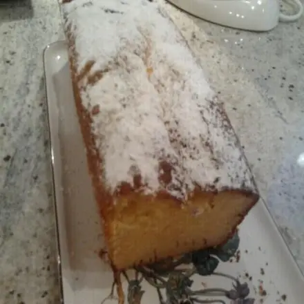 Saftiger Orangenkuchen aus Rührteig
