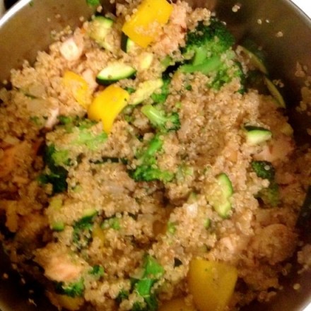 Quinoa-Gemüse-Pfanne (kalorienarm, proteinreich)
