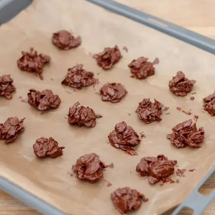 Schokoladige Knuspersnacks selbstgemacht