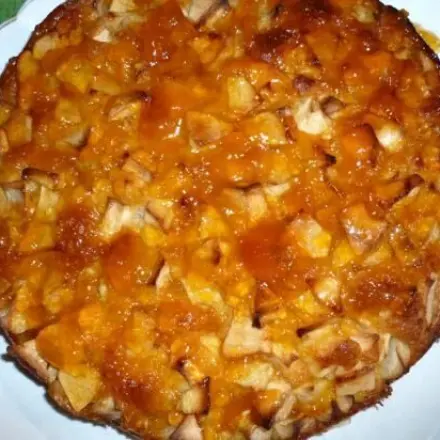 Apfelkuchen mit Aprikosenguss