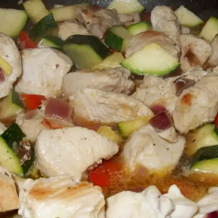 Fleisch-Zucchini-Pfanne