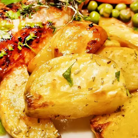 Knoblauch-Ofenkartoffeln super lecker als Grill-Beilage