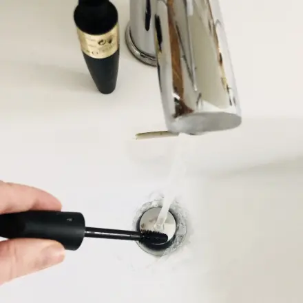 Wimperntusche klumpt, was tun?