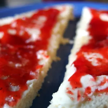 Erdbeermarmelade bleibt schön rot