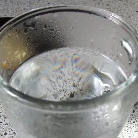 Gegen Schwitzen hilft heiß trinken
