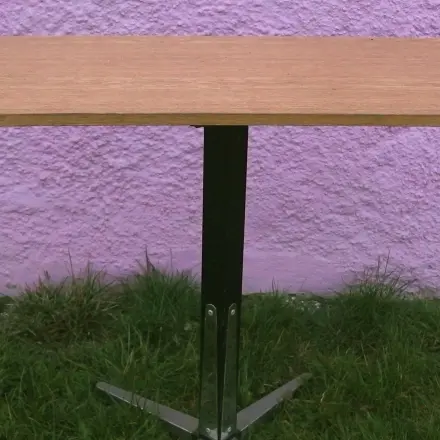 Möbel im Kinderzimmer neu bekleben