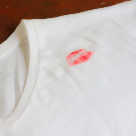 Lippenstift Flecken