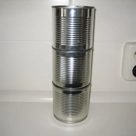 Dosenturm als Ordnungshelfer