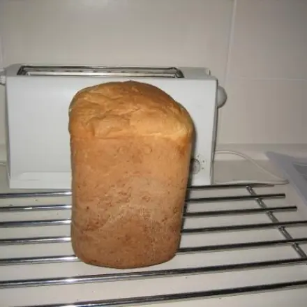 Selbstgebackenes Weißbrot mit Anis & Orangeat aufpeppen