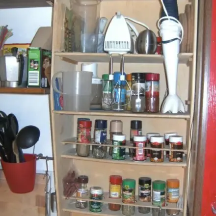 Rührgeräte-Gewürzregal