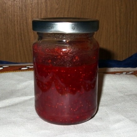 Marmelade praktisch einfüllen mit Waschlappen