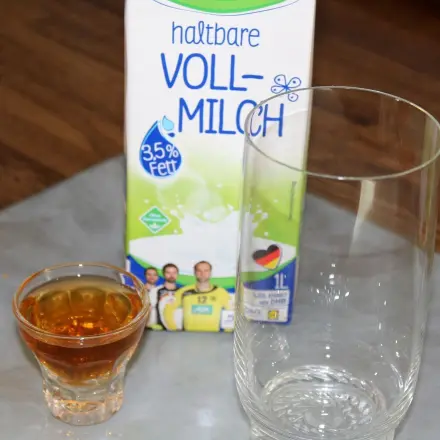 Milch mit Schuss