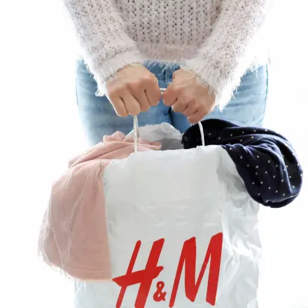 Alte Klamotten gegen Rabatt