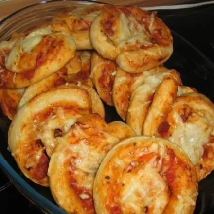Pizzaschnecken - was Leckeres - nicht nur für Kinder