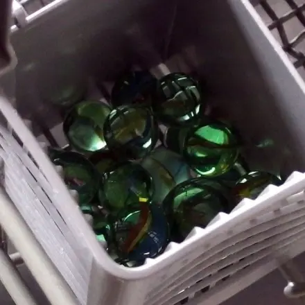 Glasmurmeln reinigen