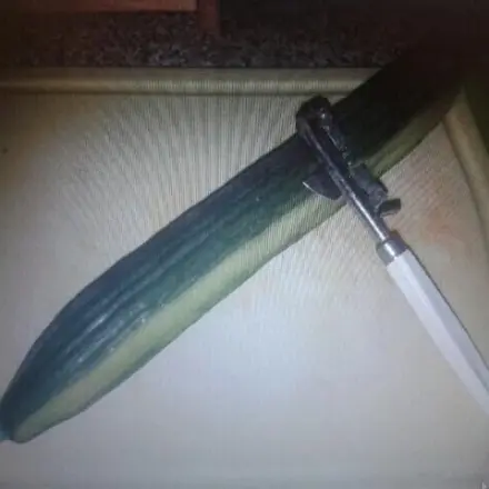 Gurke schälen - Bitterstoffe nicht verteilen