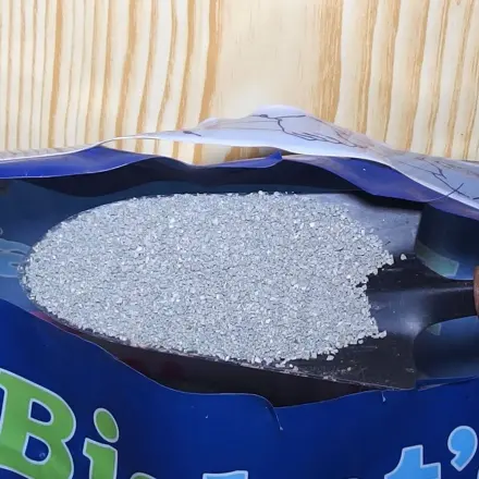 Katzenstreu bei Eis und Glätte