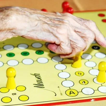 Einsamen Senioren etwas Zeit zu Weihnachten schenken