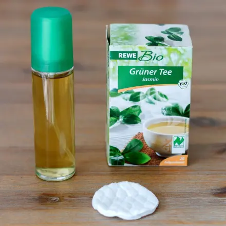 Grüner Tee gegen Pickel