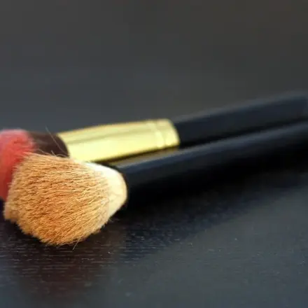 Preisgünstige Kosmetikpinsel
