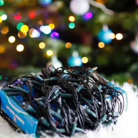 Lichterkette ohne Knoten aufbewahren