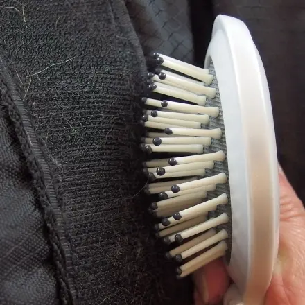 Fussel an Klettverschluss entfernen