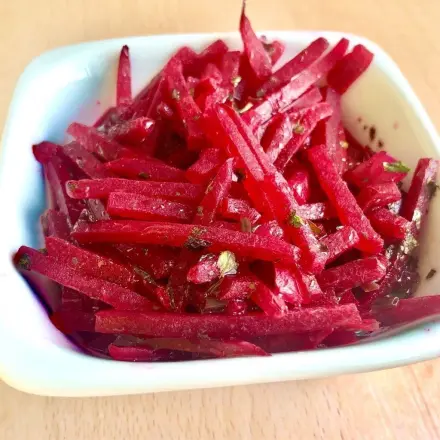 Rote Bete Salat mit Knoblauch