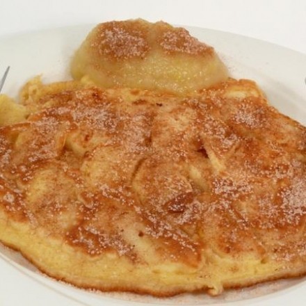 Buttermilchplinse oder Buttermilchpfannkuchen