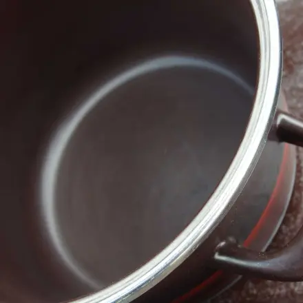 Arbeit und schmutziges Geschirr sparen mit Profi-Guss-Töpfe