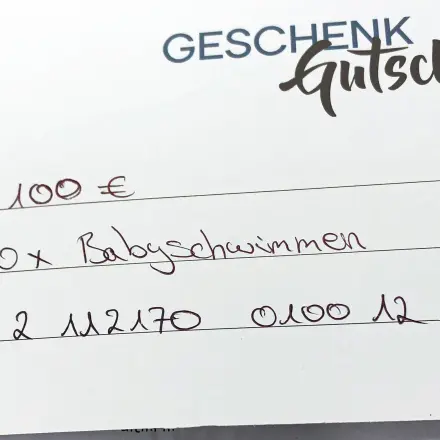 Geschenk zur Geburt: ein Babyschwimmkurs