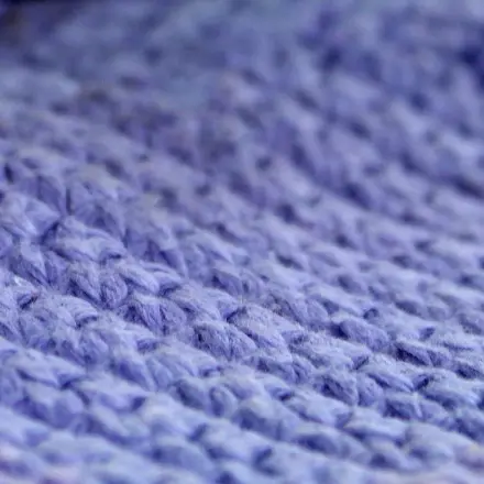 Gestricktes nett verpackt verschenken