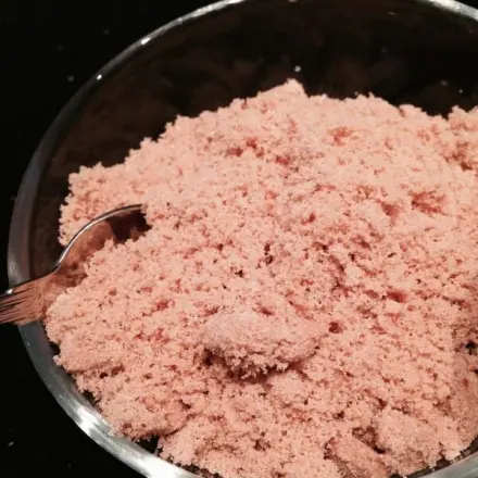 Hefegebäck bekommt eine schöne gelbe Farbe