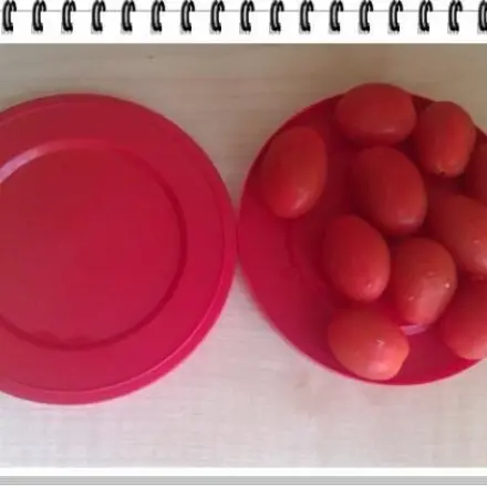 Viele Cherrytomaten auf einmal halbieren