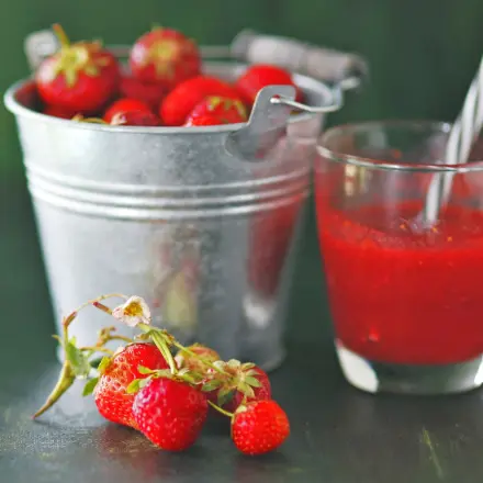 Erdbeerlikör - schnell und einfach