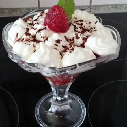 Erdbeer-Flockenspeise